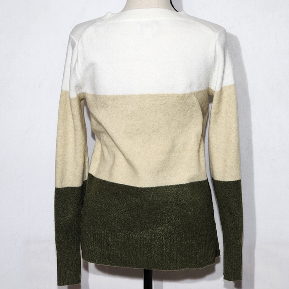 J. Crew Extra Soft Colorblock Long Sleeve Crewneck Sweater, Size XXS - Picture 5 of 10